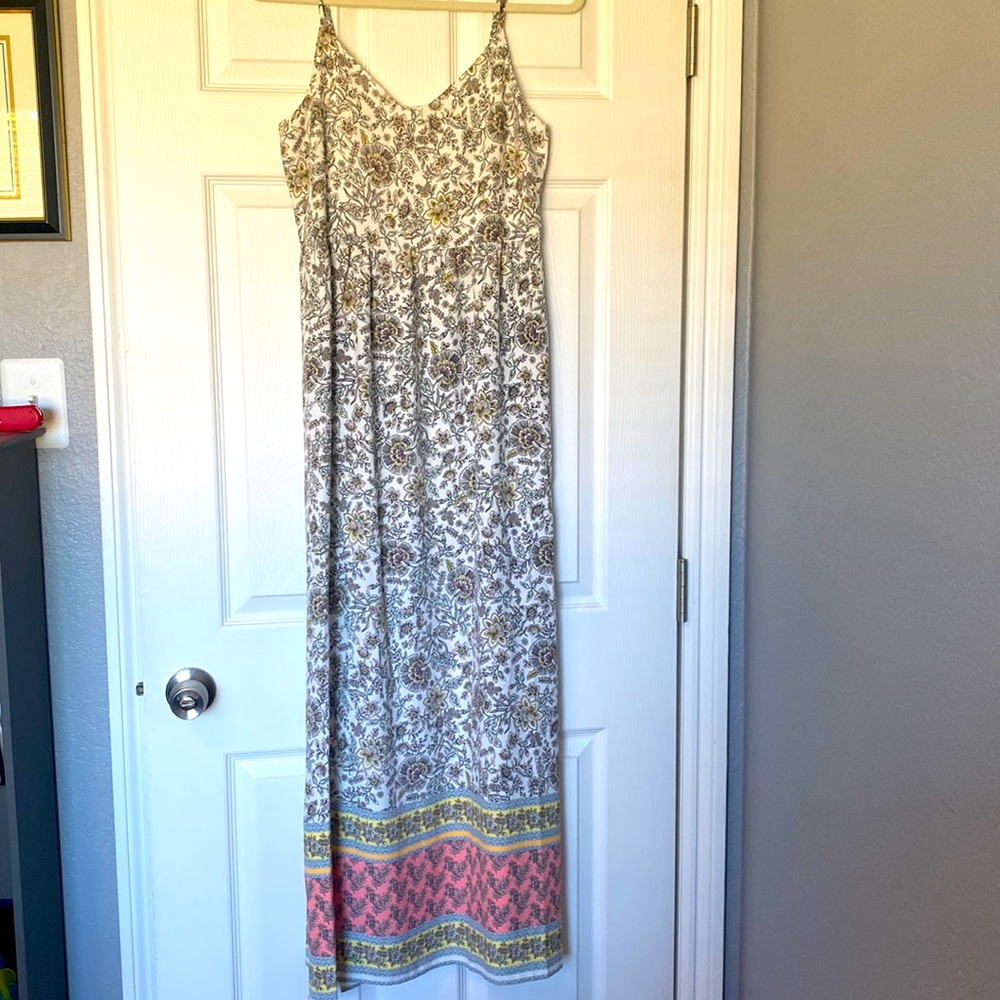 Loft Maxi Floral Spaghetti Strap Summer Dress with Side Slits in a size 4